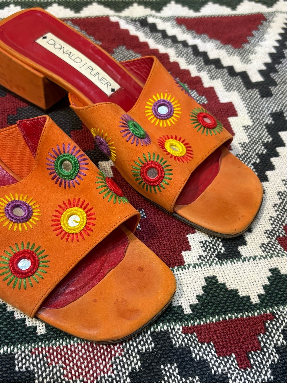 Box #3 90s vintage Y2K Orange suede rainbow mirror mules slides 8 / sunburst re - Picture 3 of 9